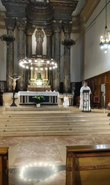 El Pla fix de l'enregistrament de la missa a Sant Francesc (You Tube)